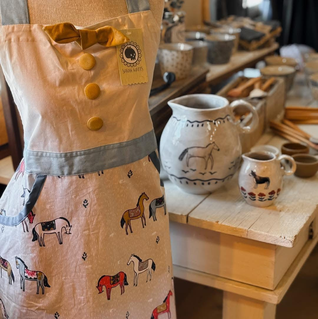 Horses in Field Pattern Apron